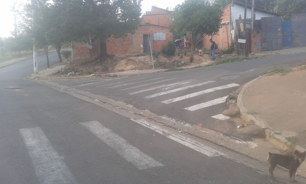 20181128_Joi reitera pedido por providências em canaletas do Parque do Lago.